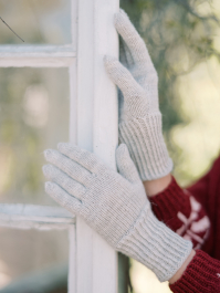 Marja knitted gloves Novita Nalle