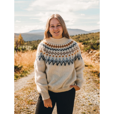 Novita Icelandic Wool: Tenna yoke sweater - nur auf Englisch