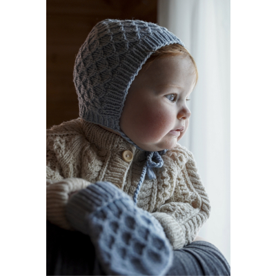 Novita Merino DK: Sintti baby bonnet