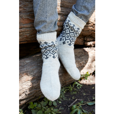 Novita Nalle: Juuri-Socken mit nordischem Muster