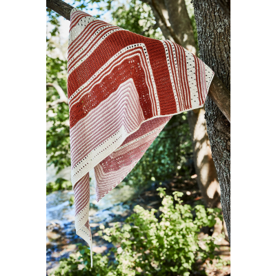 Novita Woolly Wood: Iltaruskon aikaan (At Sunset) shawl