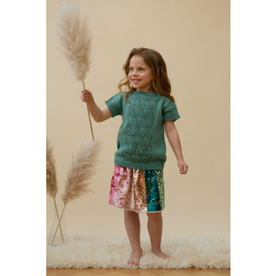 Novita Woolly Wood: Prinsessaleikki (Playing Princess) knitted T-shirt - Nur auf English